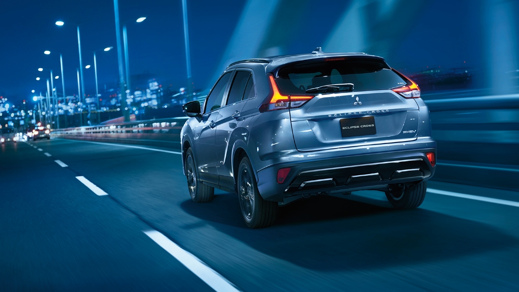 エクリプス クロスPHEV ナイトドライビング