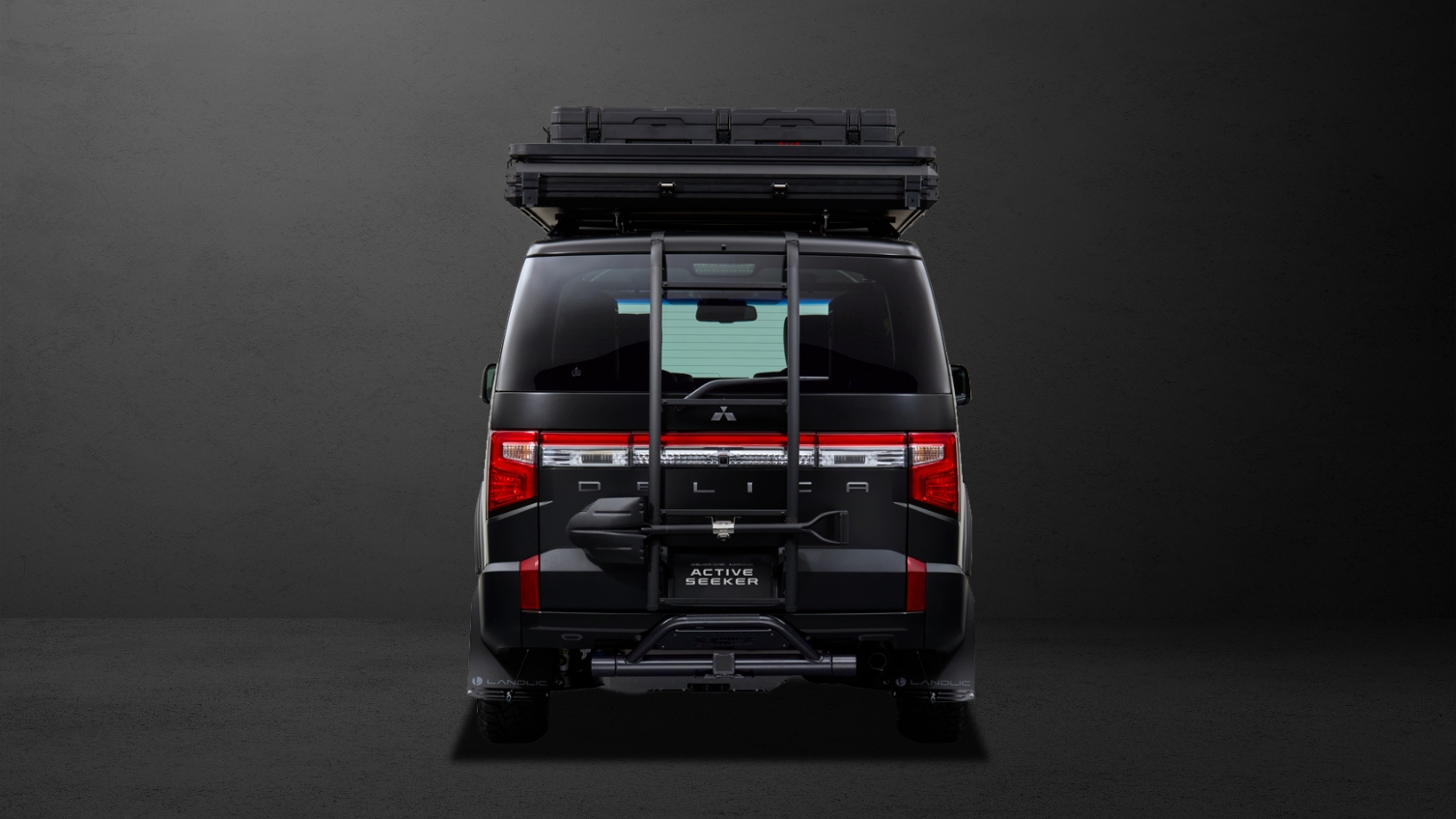 Delica D:5 Black Edition