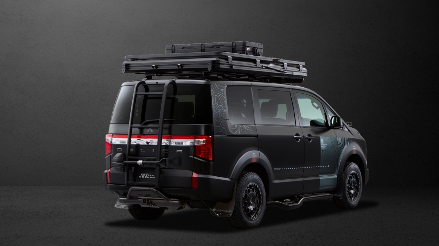 Delica D:5 Black Edition
