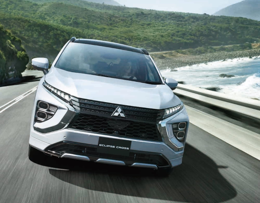 どんな道でも安心 PHEV×4WD