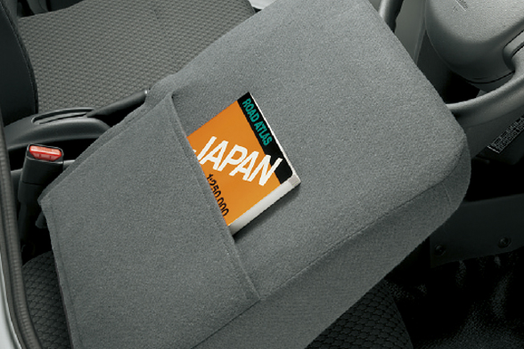 シートバックポケット(運転席)