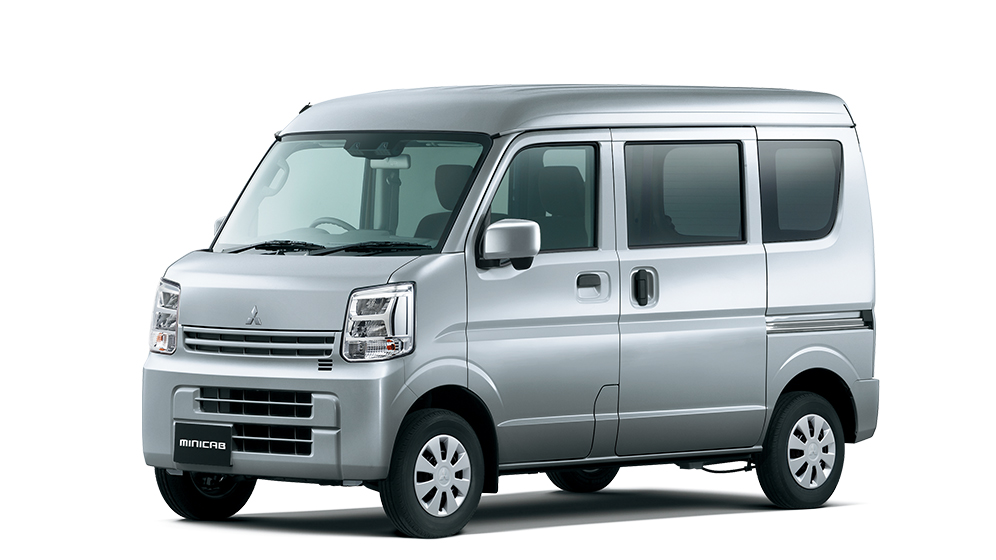 シルキーシルバーメタリック〈SS〉［Z2S］