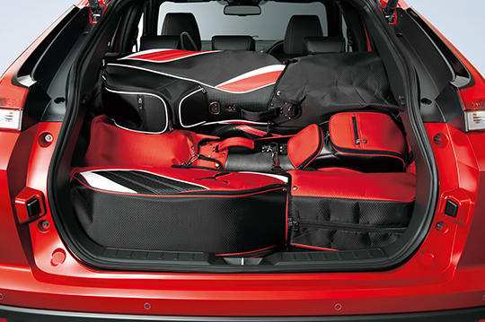 しっかり積めて使いやすい、広々としたラゲッジスペース