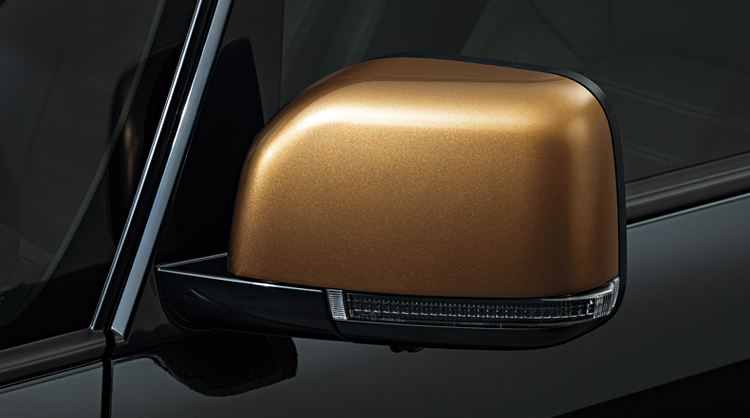 サンドメタリックアクセントパッケージ